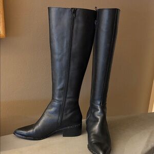 Women's Black Tall Zip Knee Boots - Classic Riding Style